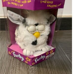 Vintage 1998 Furby Blue eyes Tiger Electronics, in box Dalmatian